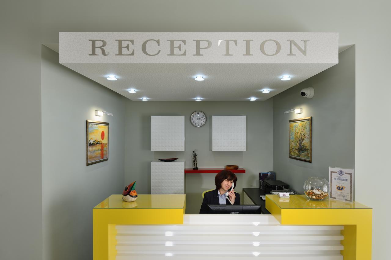 Hotel Hello Hissar Hisarya Exterior photo